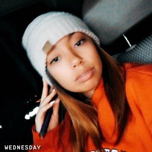 Meet your Posher, Leilani